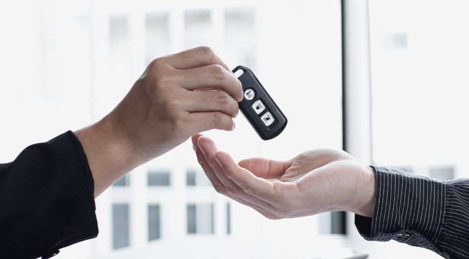 Consumidor reclama los intereses abusivos de la financiación de su coche.